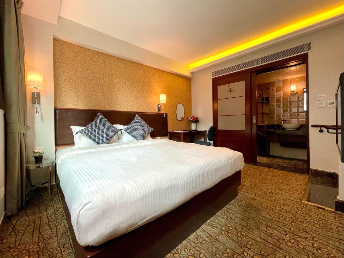 Lander Grand Hotel 香港 エクステリア 写真